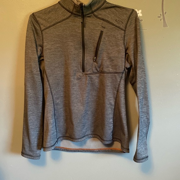 ❤️Looking for some more insulation during this coming winter season? - Picture 1 of 3